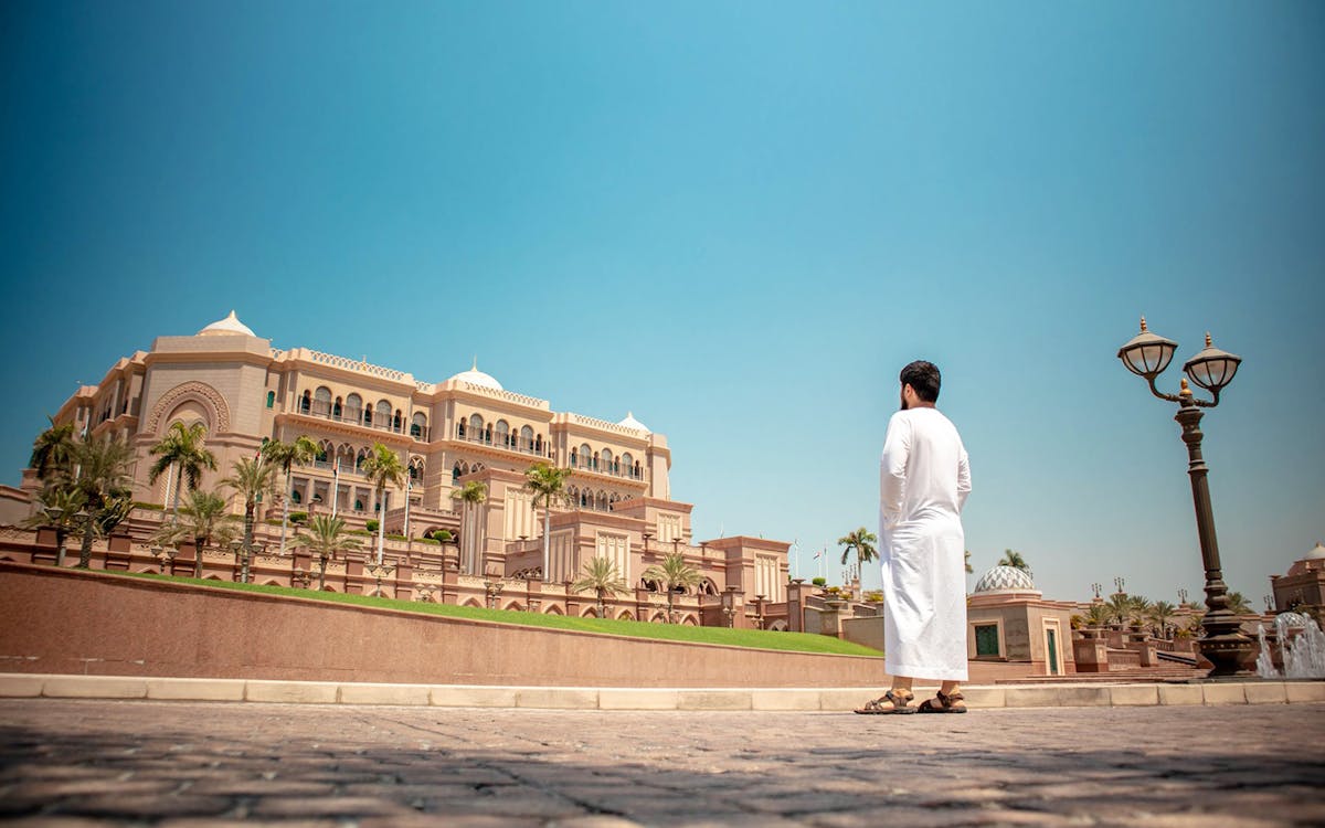 full-day guided tour of abu dhabi mosque & warner bros. from abu dhabi-9 full-day guided tour of abu dhabi mosque & warner bros. from abu dhabi-9