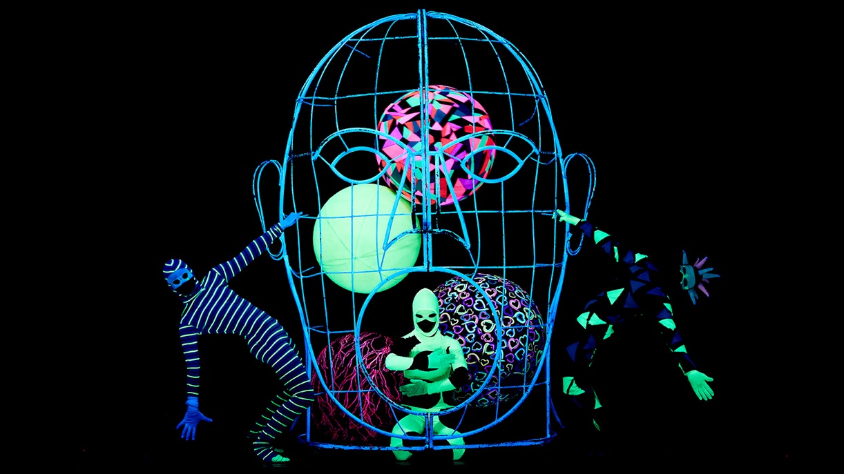 Black Light Theatre - Tips and Guidelines