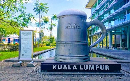 Royal Selangor giant tankard at Kuala Lumpur, part of Day Tour of Colmar Tropicale & Batu Caves.