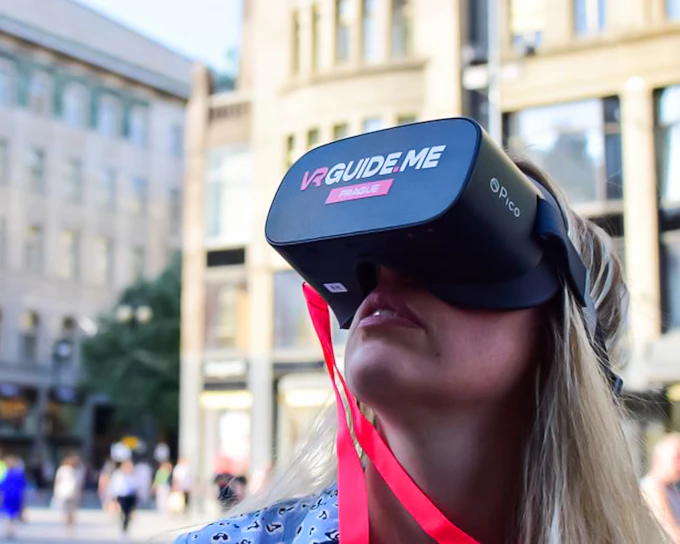 Mobile-Guided Tour of Charles Bridge & Tower with Optional VR Experience