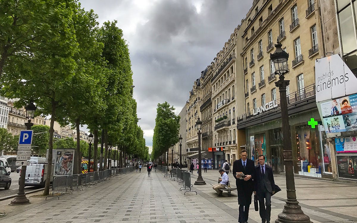 guided walking tour of champs-elysées & arc de triomphe direct entry ticket-3 guided walking tour of champs-elysées & arc de triomphe direct entry ticket-3