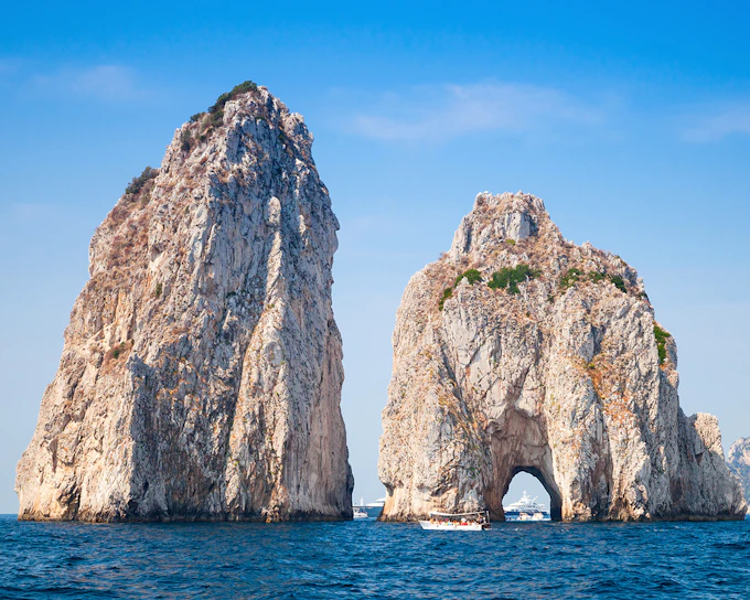From Naples/Pompeii: Capri and Blue Grotto Day Trip