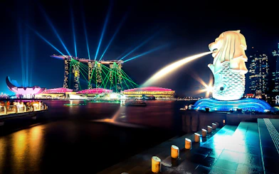 Marina Bay Sands and Merlion Park at night, Singapore 4G SIM Card pick-up location.