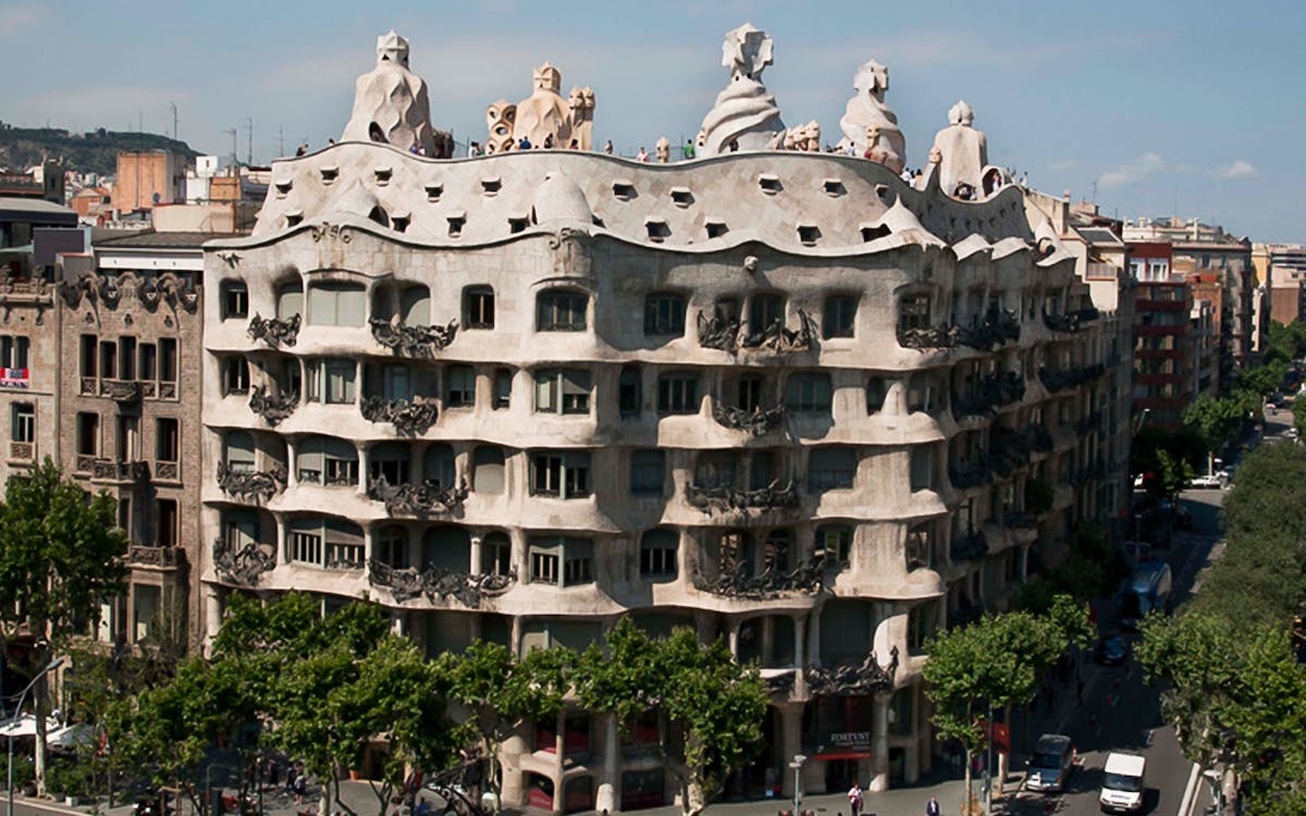 biglietti salta la coda per l'esperienza completa de la pedrera-5 biglietti salta la coda per l'esperienza completa de la pedrera-5