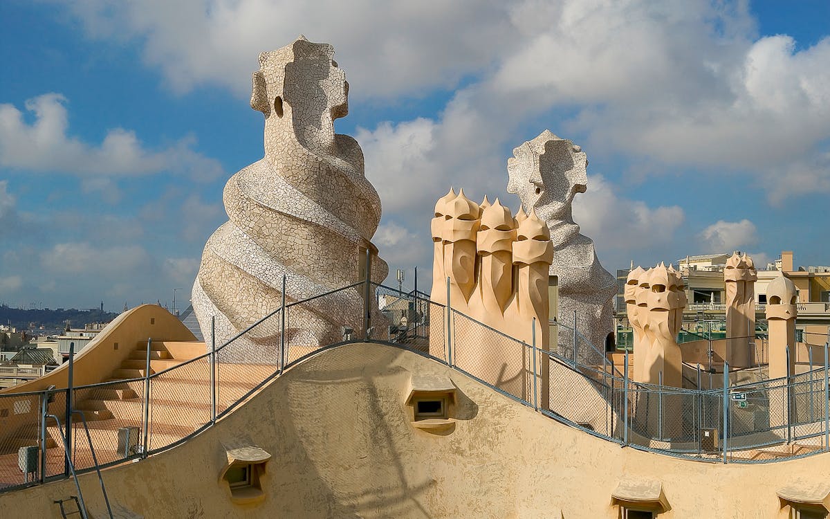 biglietti salta la coda per l'esperienza completa de la pedrera-2 biglietti salta la coda per l'esperienza completa de la pedrera-2