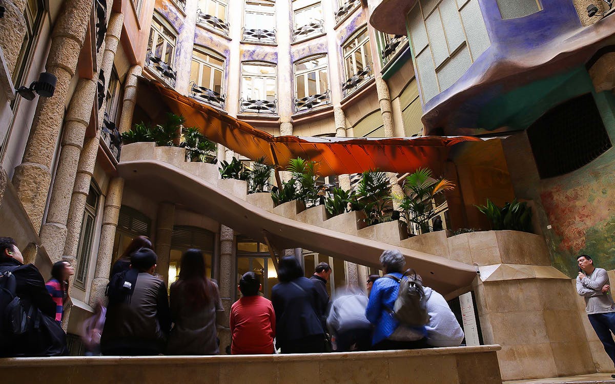 biglietti salta la coda per l'esperienza completa de la pedrera-10 biglietti salta la coda per l'esperienza completa de la pedrera-10