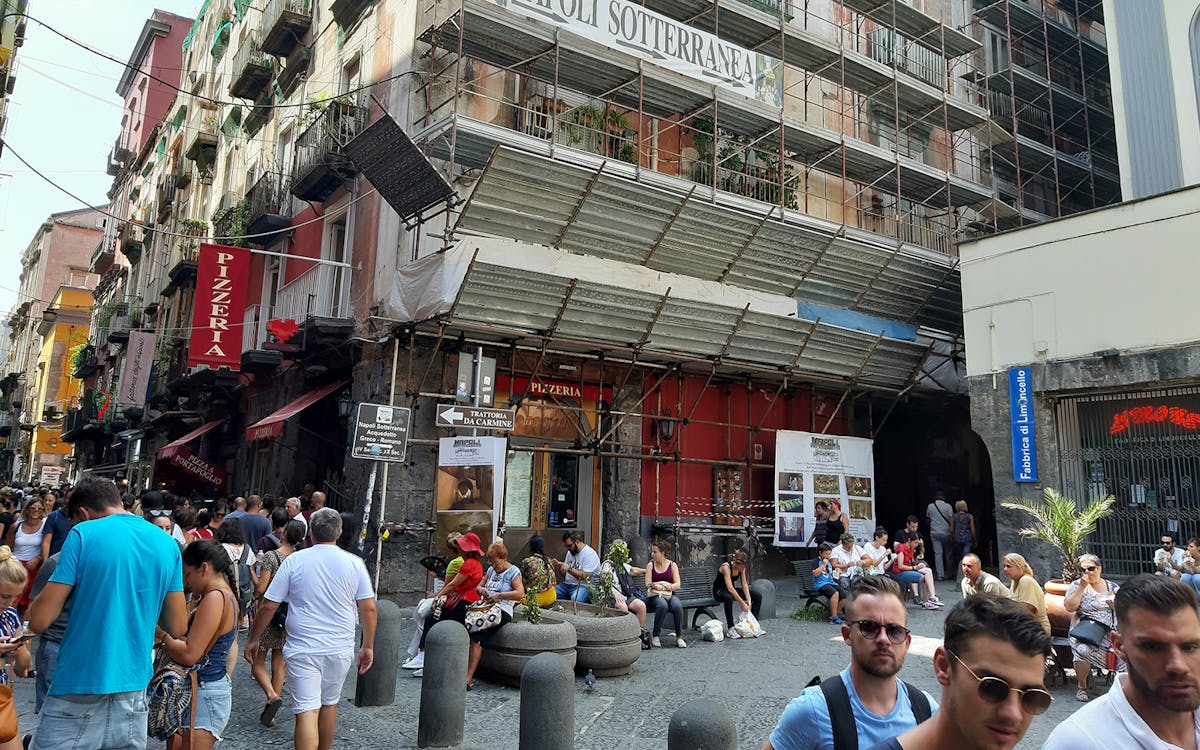 guided tour of naples with underground ruins visit-2 guided tour of naples with underground ruins visit-2