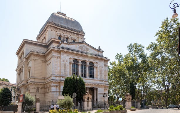 Great Synagogue of Rome, a landmark near the Roman-Jewish cooking class location.