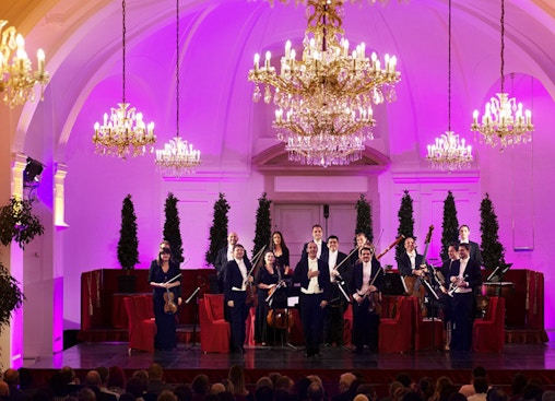 Schönbrunn Palace: Mozart & Strauss Concert & 3-Course Dinner