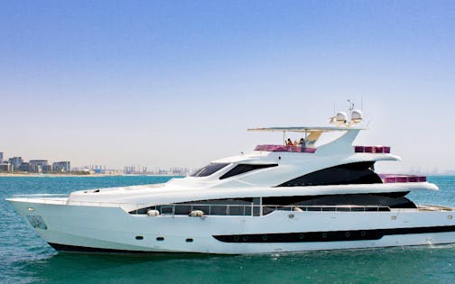 Super Yacht Luxury Tour of Dubai Harbour + Optional Gourmet Meal
