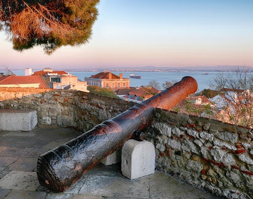 Sao Jorge Castle Historical Significance