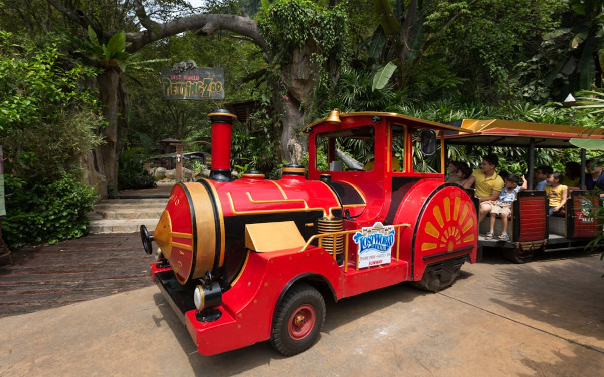 lost world of tambun: hot springs & night park with screamfest-3 lost world of tambun: hot springs & night park with screamfest-3