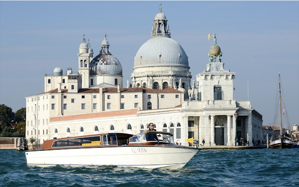Private Water Taxi Transfers: Venice Marco Polo Airport to/from Venice City