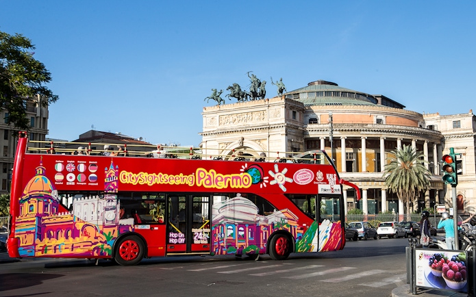 Palermo hop-on hop-off bus in front of Teatro Politeama, Palermo.