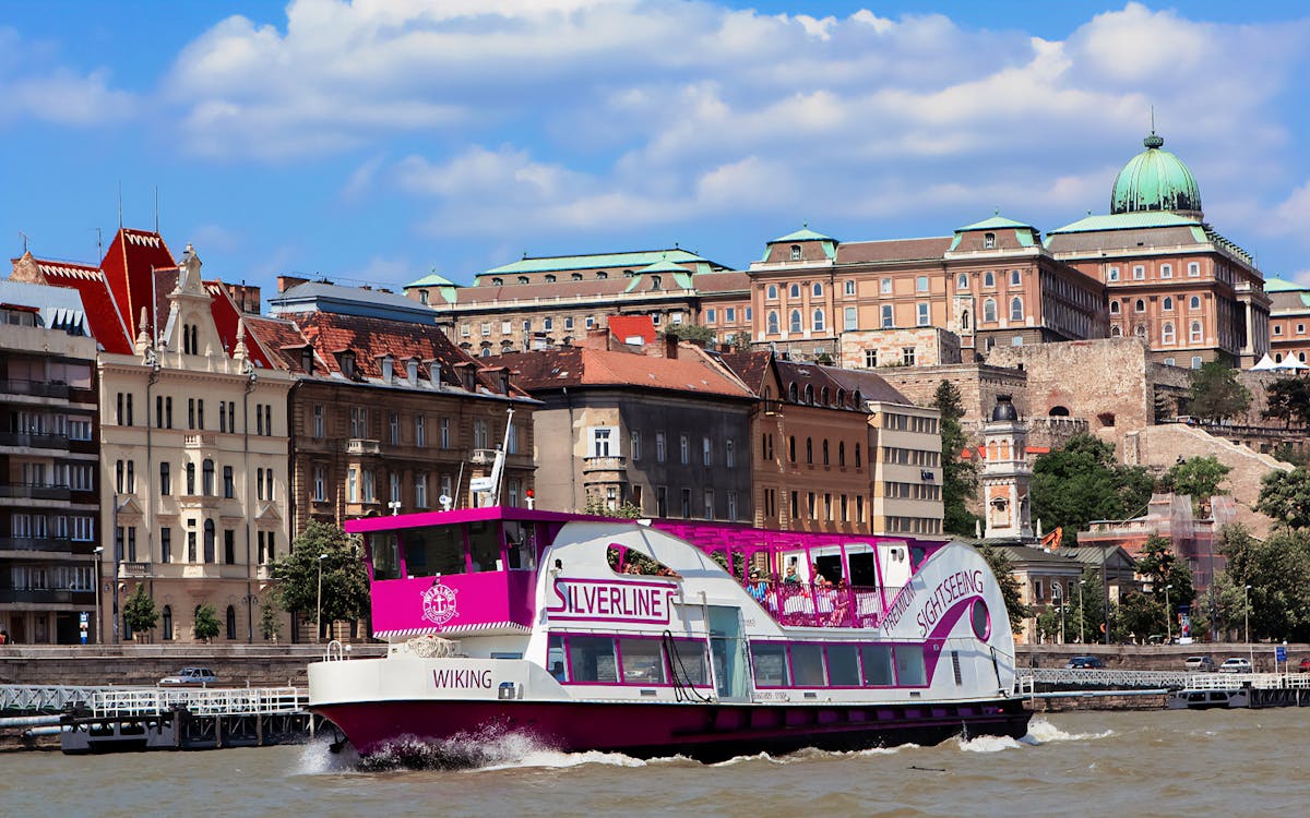 budapest new year's eve cruise on the danube with unlimited drinks-3 budapest new year's eve cruise on the danube with unlimited drinks-3