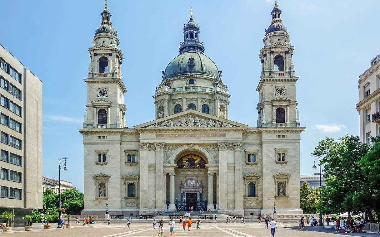 St. Stephen's Basilica in Budapest, part of the 3-hour guided bus tour.