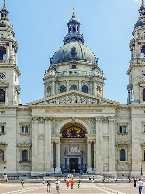 St. Stephen's Basilica in Budapest, part of the 3-hour guided bus tour.