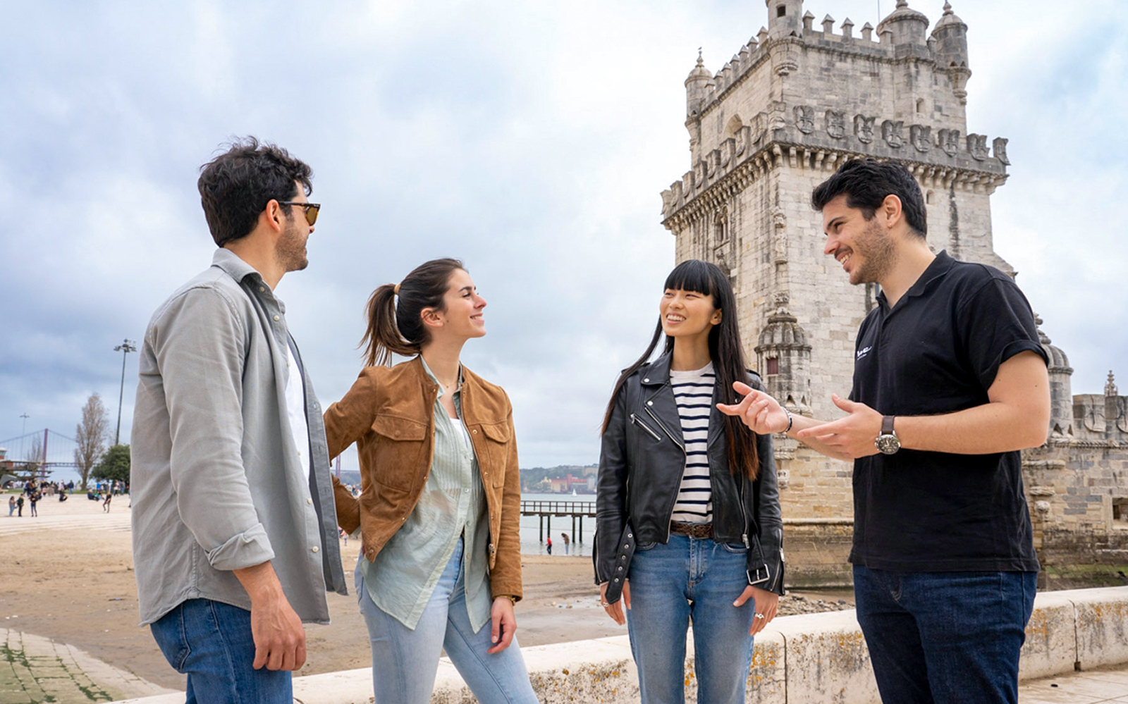 360º Lisboa SkyWalk: Old Town Walking, Helicopter Flight & Sailing