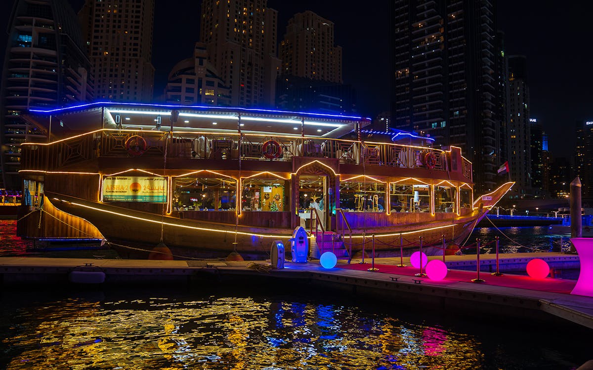 dhow dinner cruise on dubai creek-12 dhow dinner cruise on dubai creek-12