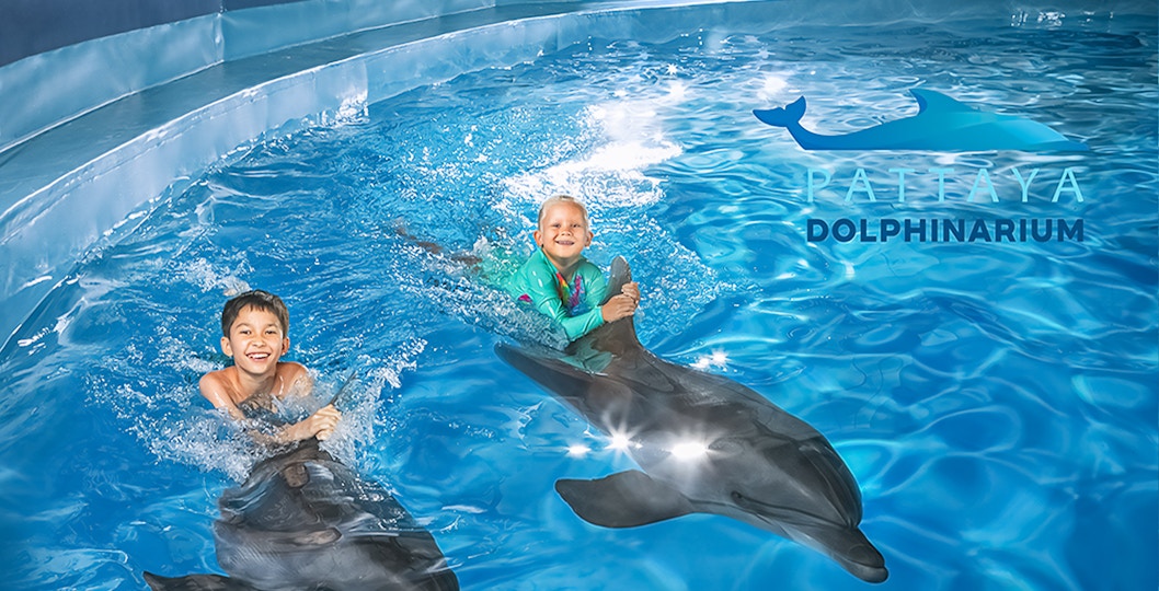 Dolphin World