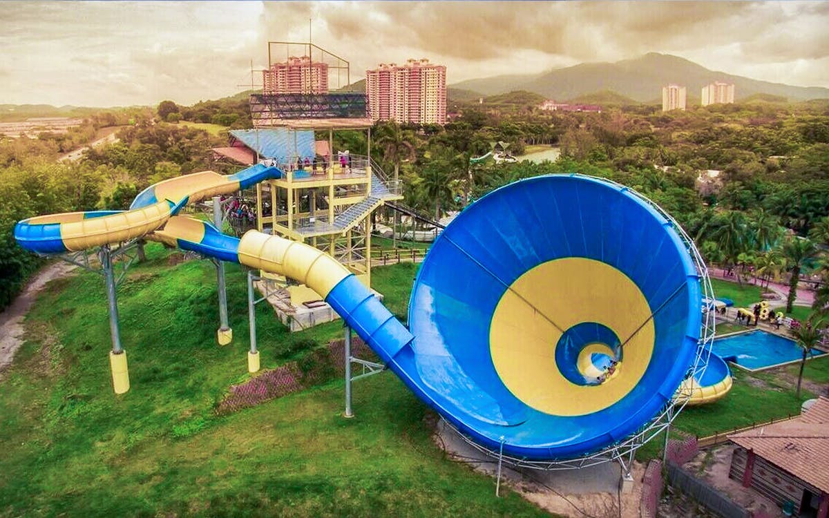 combo: a'famosa water theme park + safari wonderland tickets with meal-4 combo: a'famosa water theme park + safari wonderland tickets with meal-4