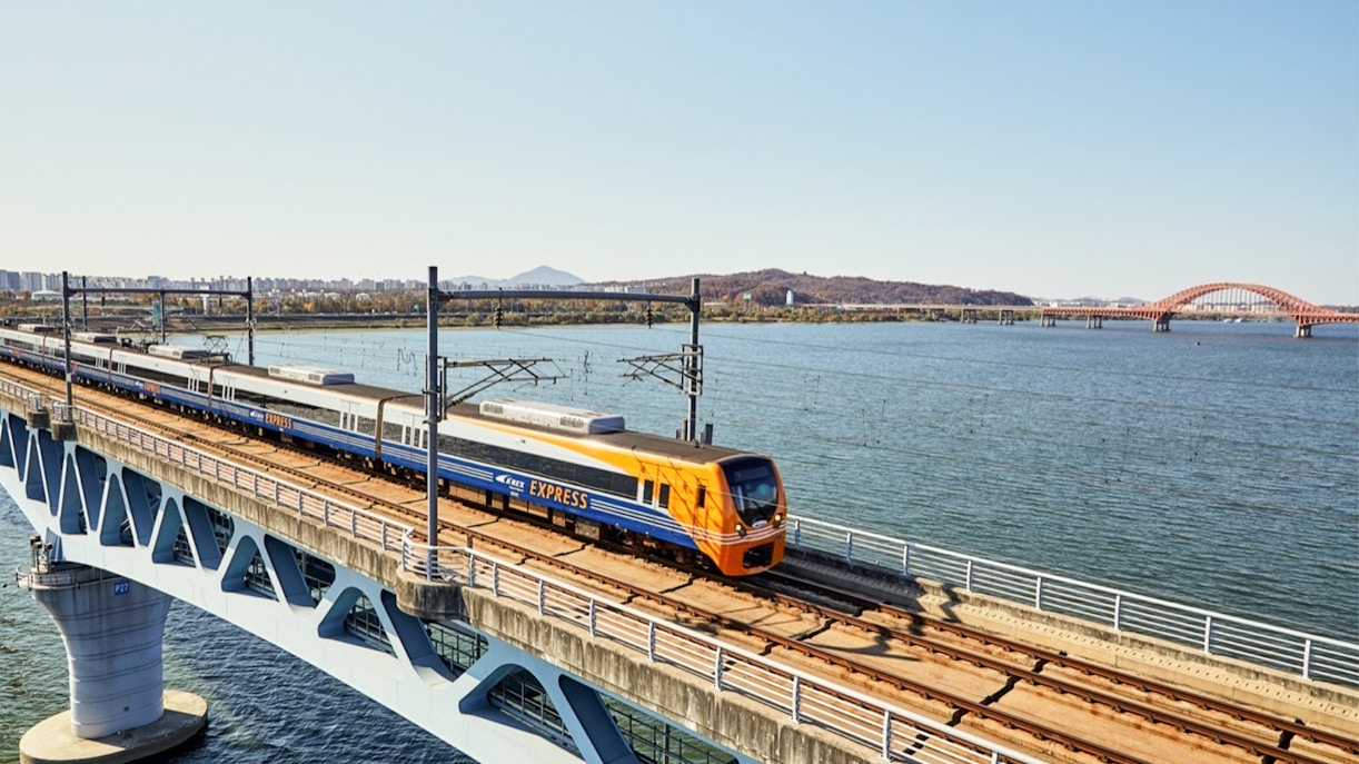 AREX Express train at Incheon Airport platform for round trip transfers to Seoul.