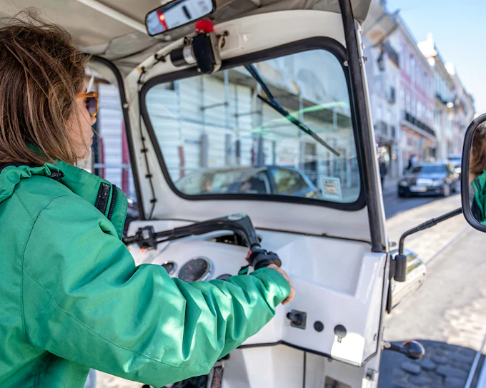 Lisbon: 2-Hour Private Tuk-Tuk Tour (Tram 28 Route)