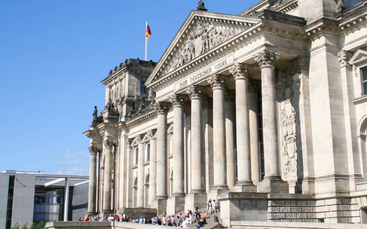english or german guided tour of the reichstag building-4 english or german guided tour of the reichstag building-4