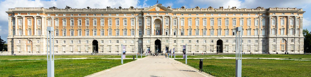 Tour guidato della reggia di Caserta in un gruppo piccolo