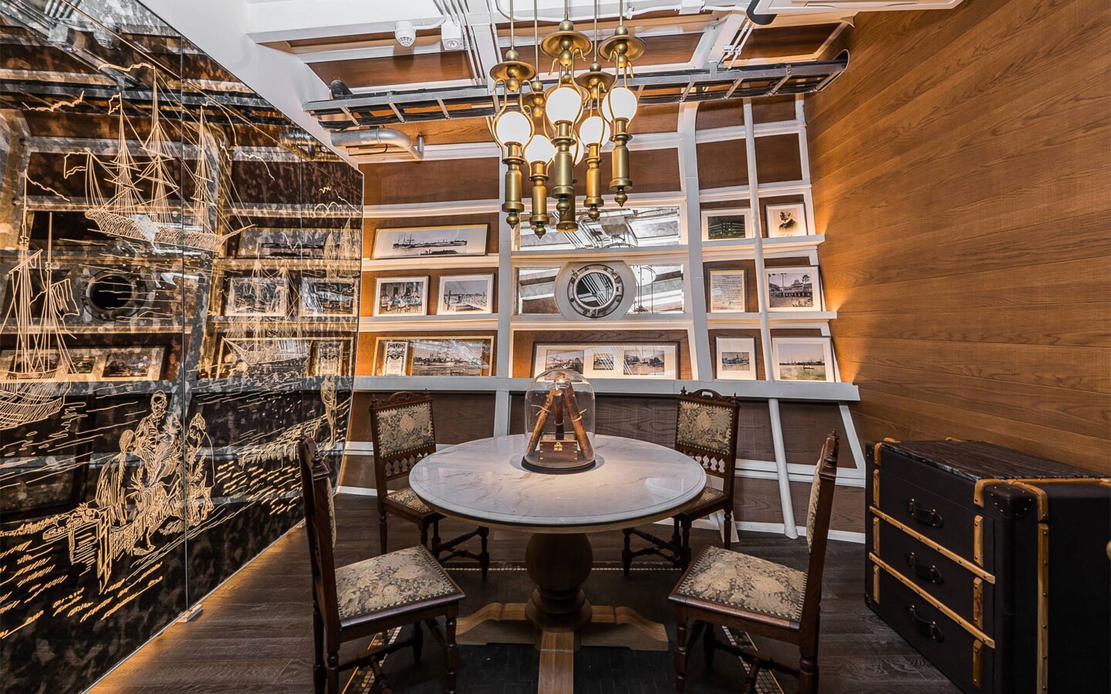 Interiors of Sirimahannop