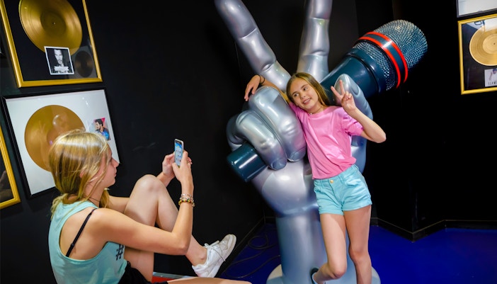 musée grévin paris