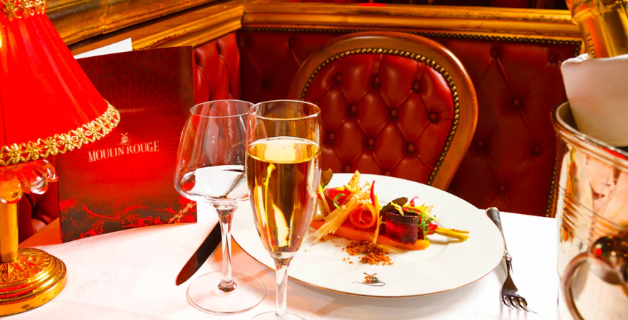 Show with champagne or dinner—what’s the difference?