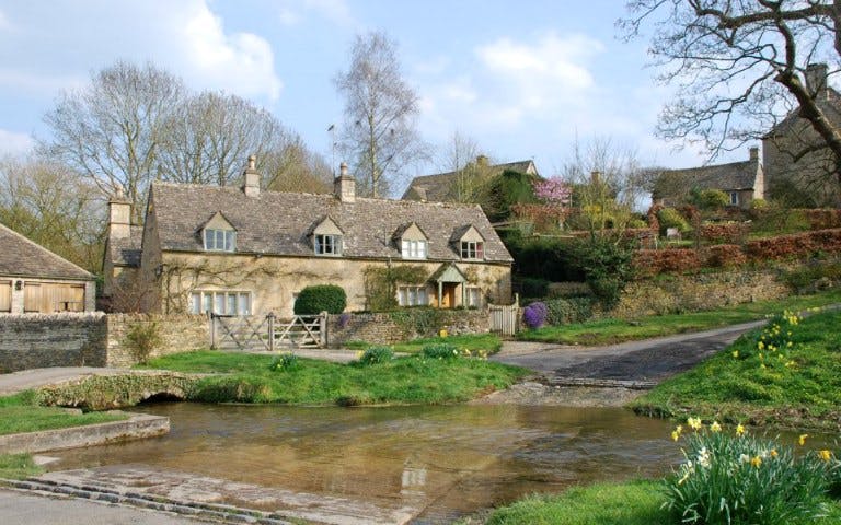 lunch in cotswolds & walking tour of villages-2 lunch in cotswolds & walking tour of villages-2