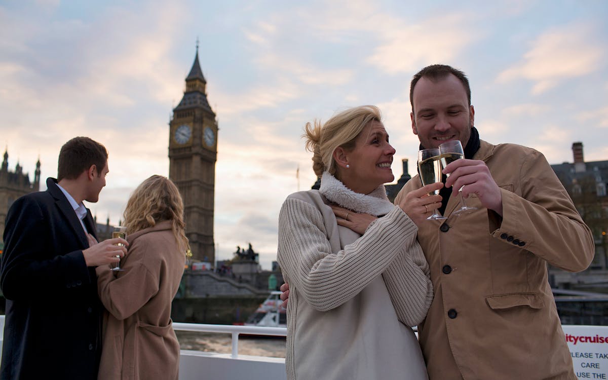 evening cruise on river thames-5 evening cruise on river thames-5