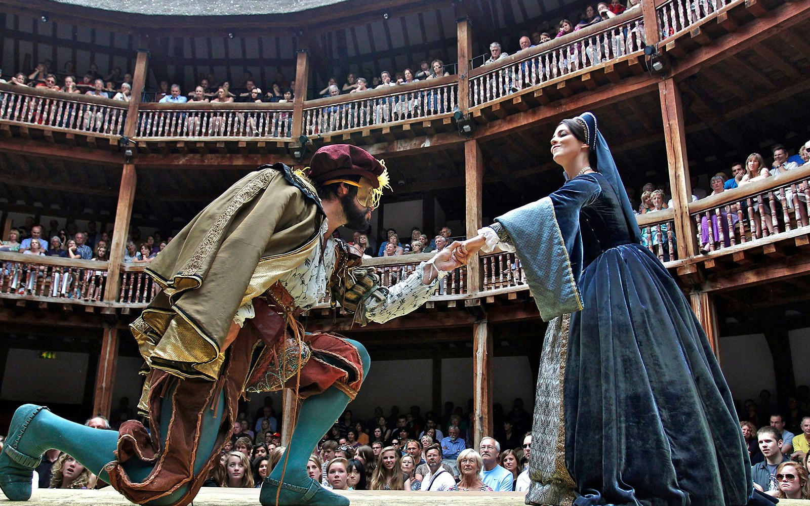 Shakespeare's Globe  Guided Tour of the Legendary Theatre in London