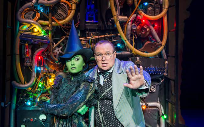 apollo victoria theatre london - wicked musical
