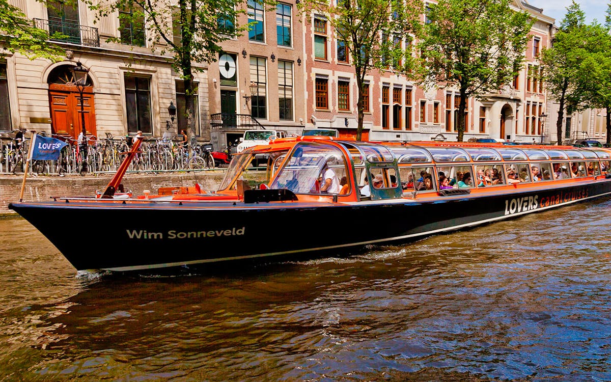 skip the line tickets to madame tussauds amsterdam with amsterdam canal cruise-2 skip the line tickets to madame tussauds amsterdam with amsterdam canal cruise-2