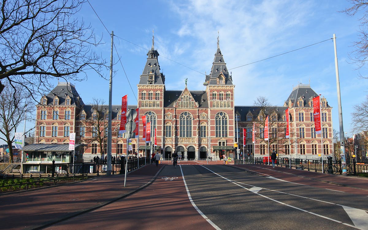 amsterdam guided city tour + 1-hr canal cruise-5 amsterdam guided city tour + 1-hr canal cruise-5