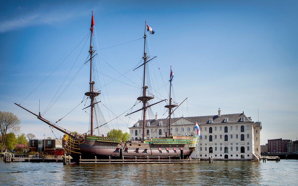 amsterdam guided city tour + 1-hr canal cruise-2 amsterdam guided city tour + 1-hr canal cruise-2