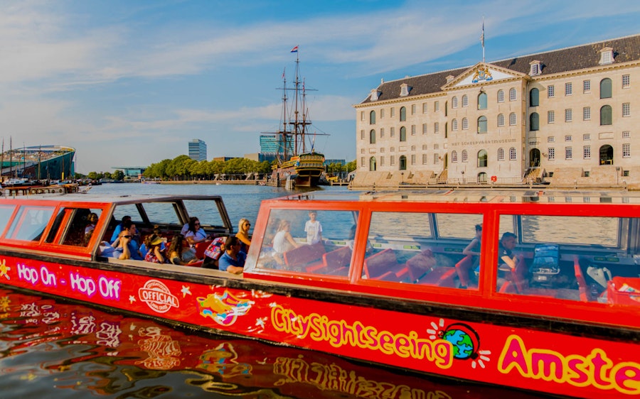 Amsterdam Hop On Hop Off Boat Tour
