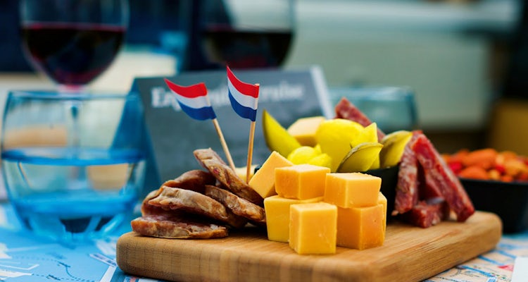 amsterdam canal cruise