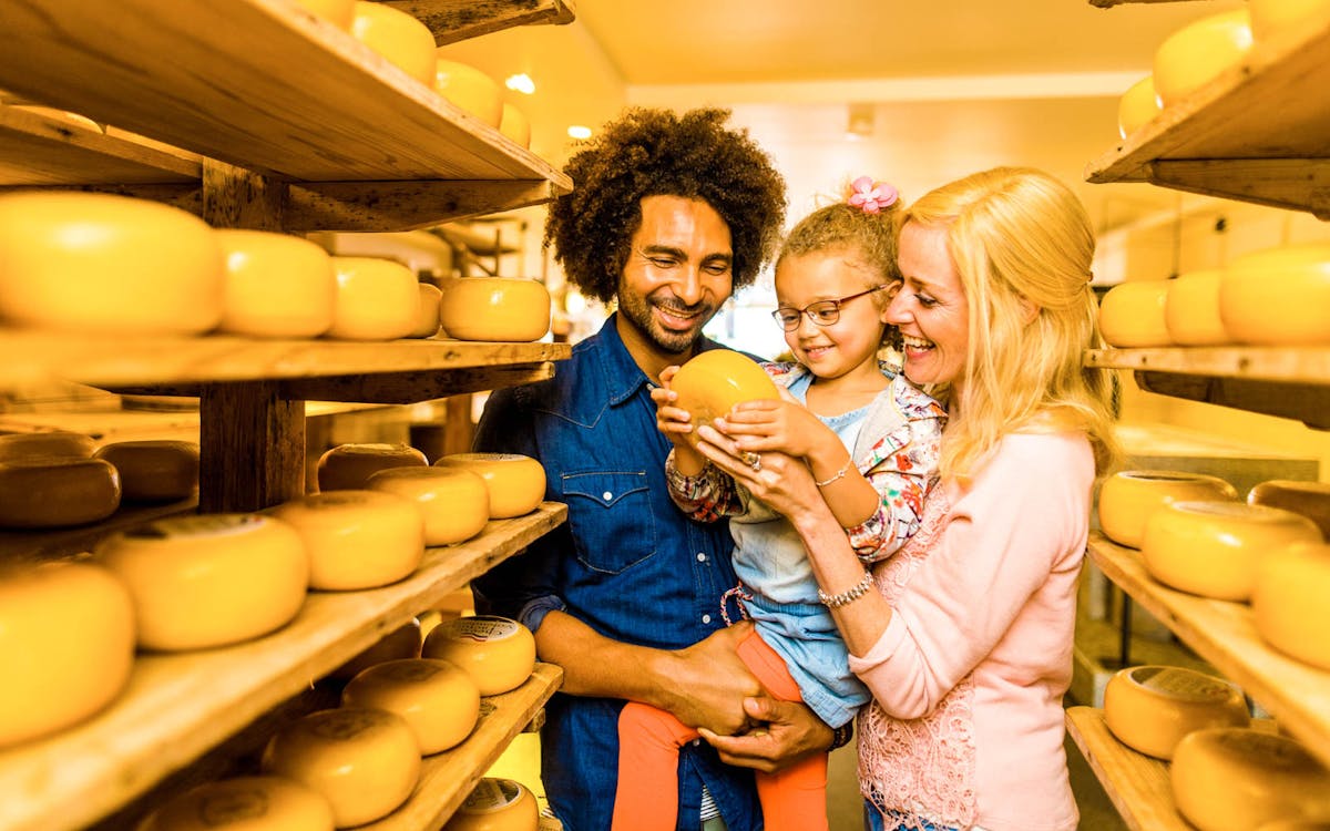 visite approfondie de zaanse schans moulins à vent, volendam et marken + croisière gratuite sur les canaux d'amsterdam gratuit-2 visite approfondie de zaanse schans moulins à vent, volendam et marken + croisière gratuite sur les canaux d'amsterdam gratuit-2
