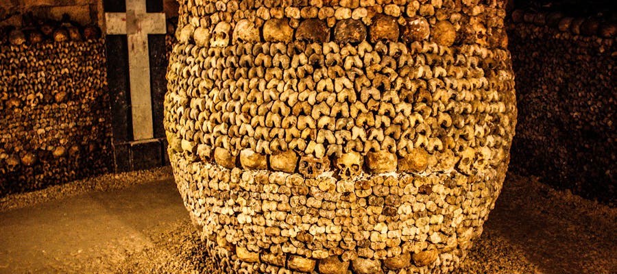 paris in december - Catacombs