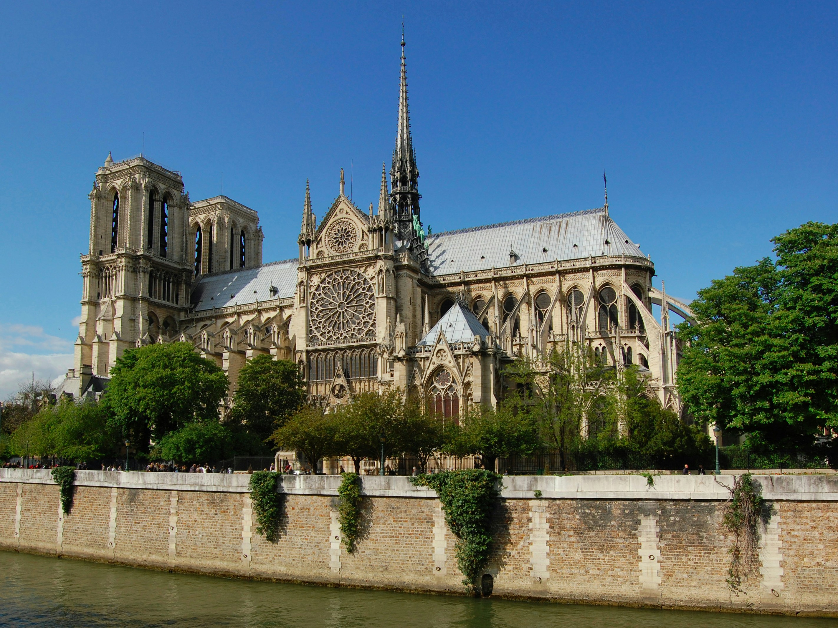 Seine River Cruise - The Historic Notre Dame