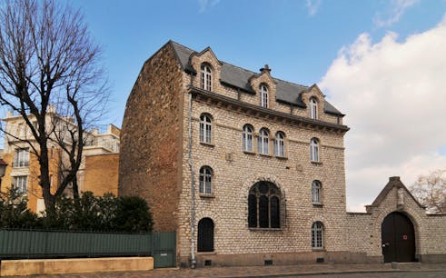 Montmartre Guided Walking Tour