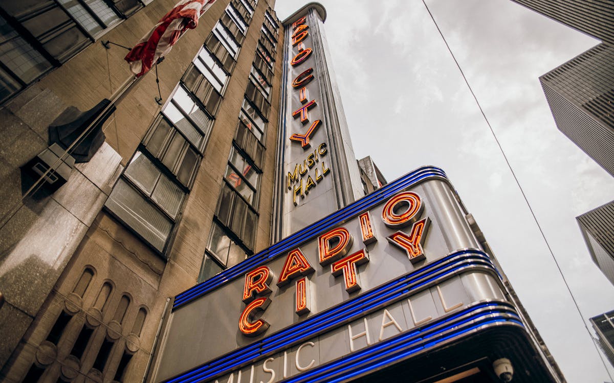 tv & movie locations tour with official nbc studios tour-4 tv & movie locations tour with official nbc studios tour-4