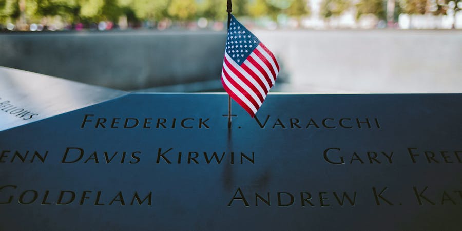 New York in March - garden glow