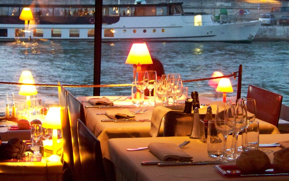 christmas dinner cruise on the seine - la marina-2 christmas dinner cruise on the seine - la marina-2