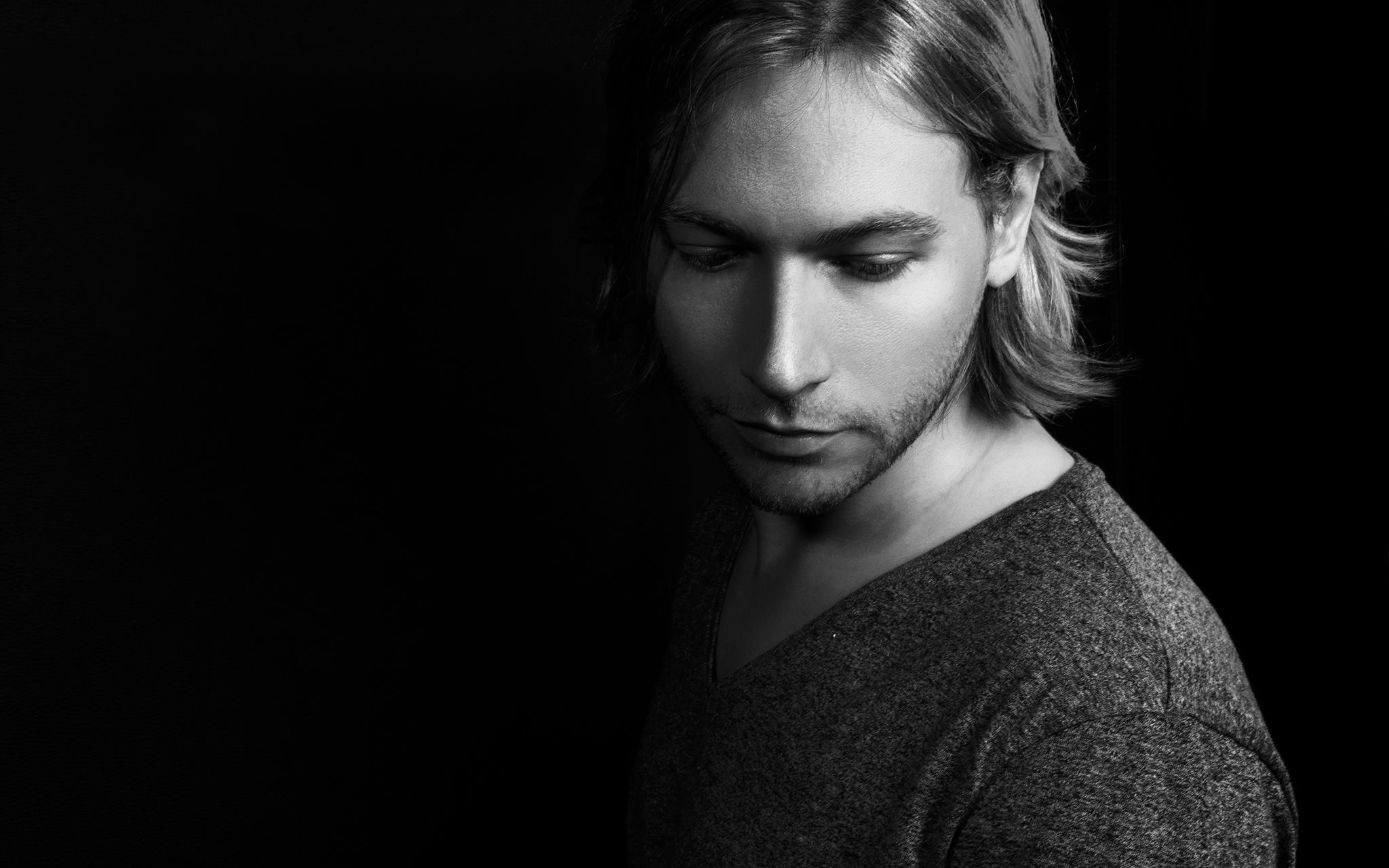 DJ performing at Back2Basics NYE event.